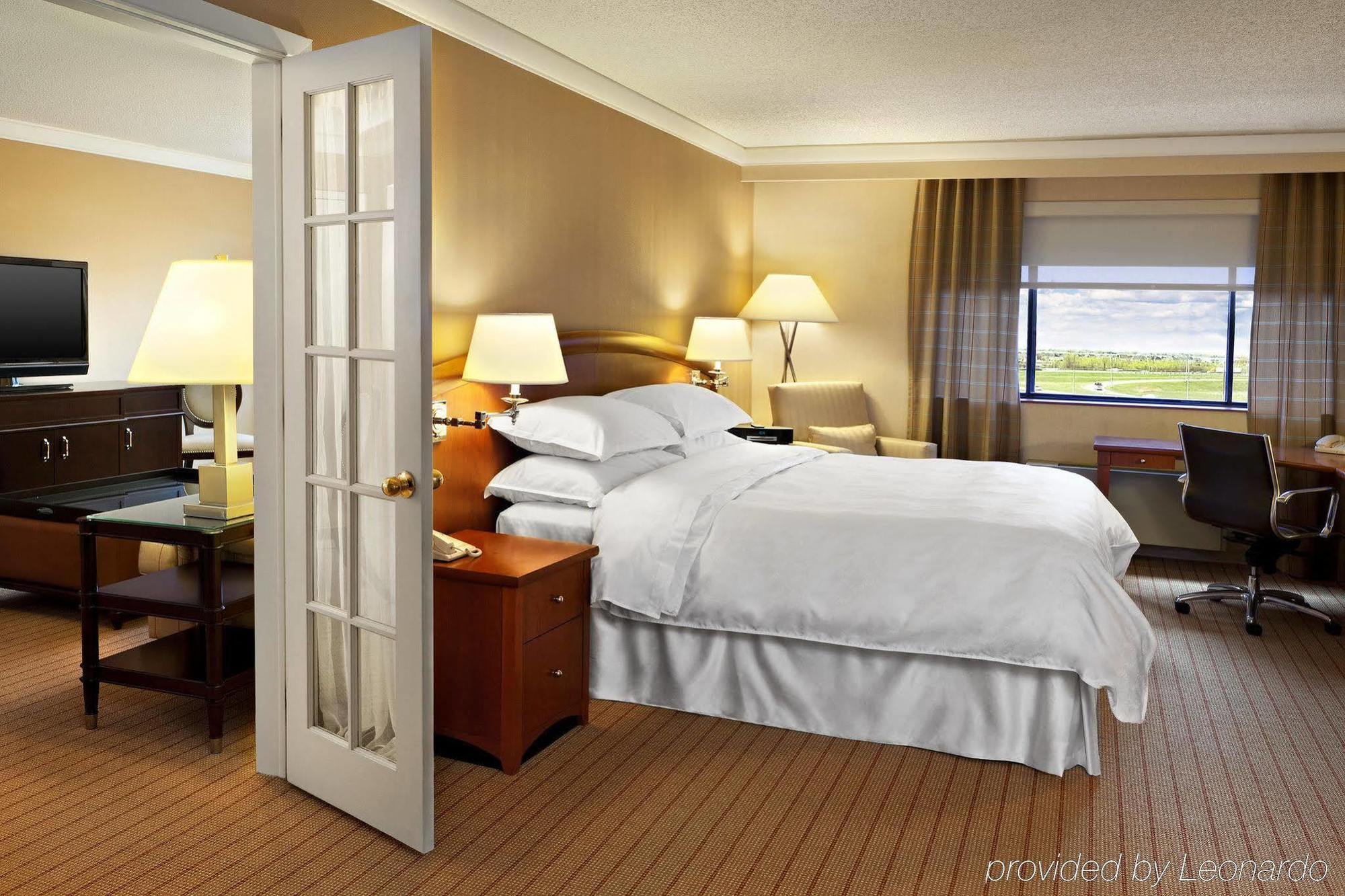 Sheraton Laval Hotel Chambre photo